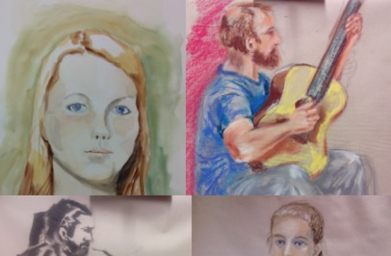 Kresby a malby deseti libereckých tvůrců jsou vystaveny ve vestibulu úřadu  